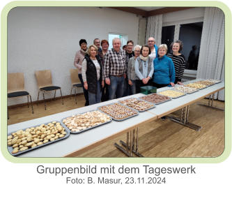 Gruppenbild mit dem Tageswerk  Foto: B. Masur, 23.11.2024